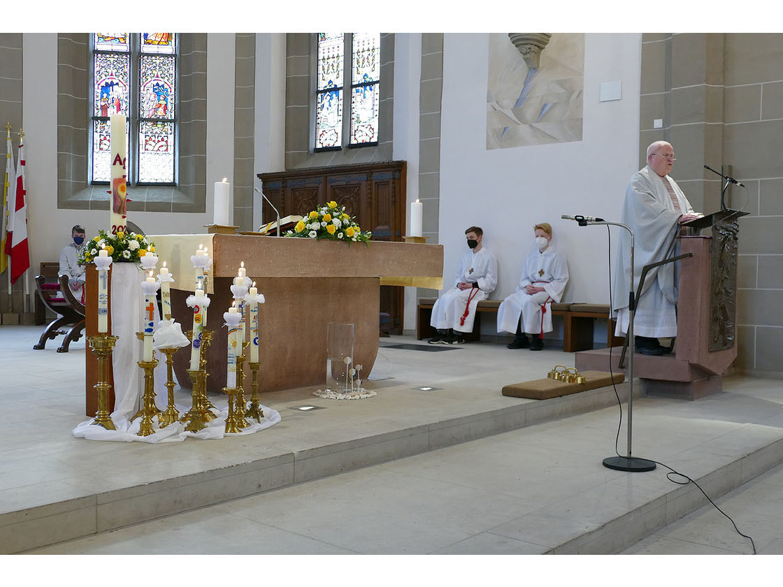 Feier der 1. Heiligen Kommunion in Sankt Crescentius (Foto: Karl-Franz Thiede)